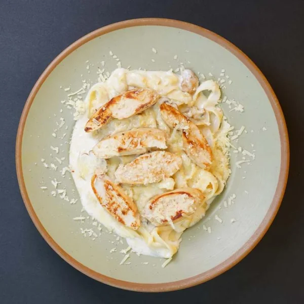 Fettucine Alfredo Pasta