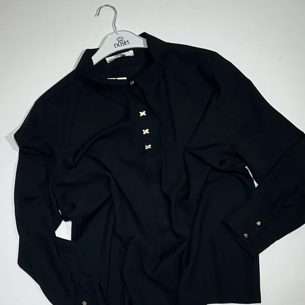 Women shirt