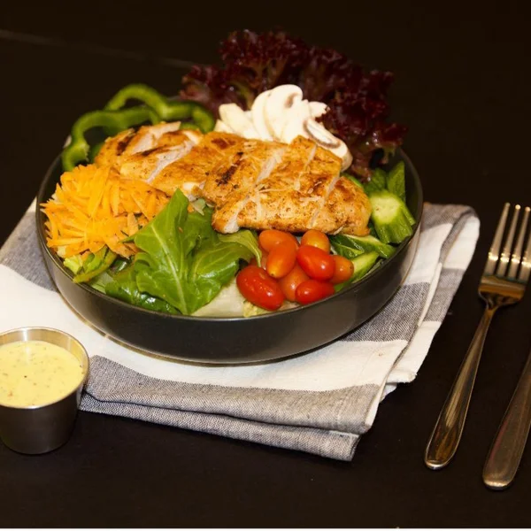 Grilled Chicken Salad — Public Grill